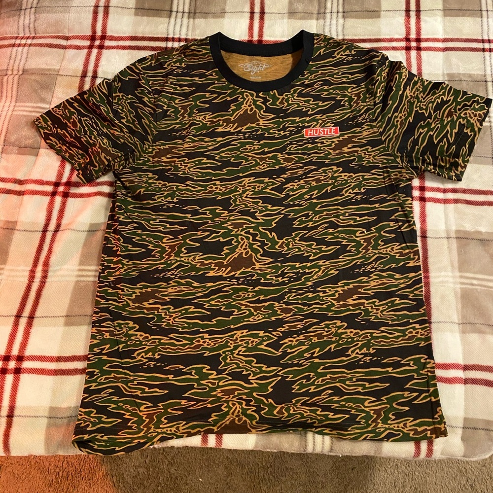 Eighty Eight Hustle Graphic T-Shirt